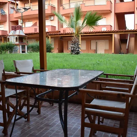 Ikies Luxury Maisonette 200m From The Psakoudia