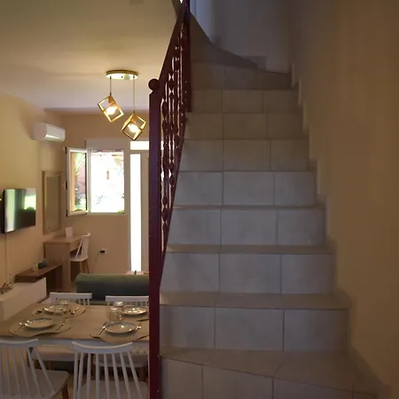 Nyaraló Ikies Luxury Maisonette 200m From The *